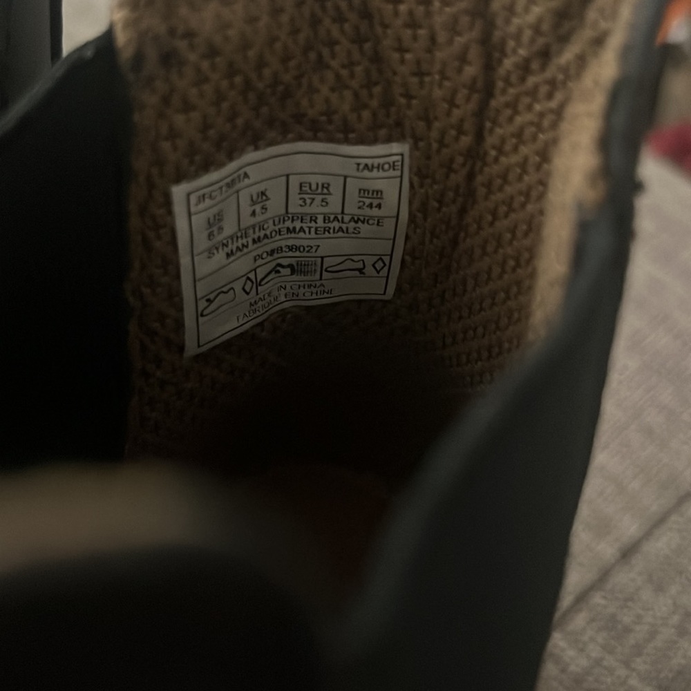Billabong Tahoe Boots - Picture 6 of 12